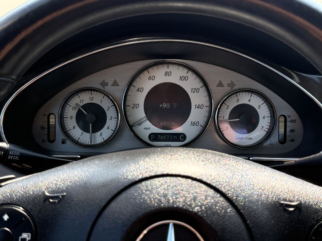 2011 Mercedes-Benz CLS-Class Image 21