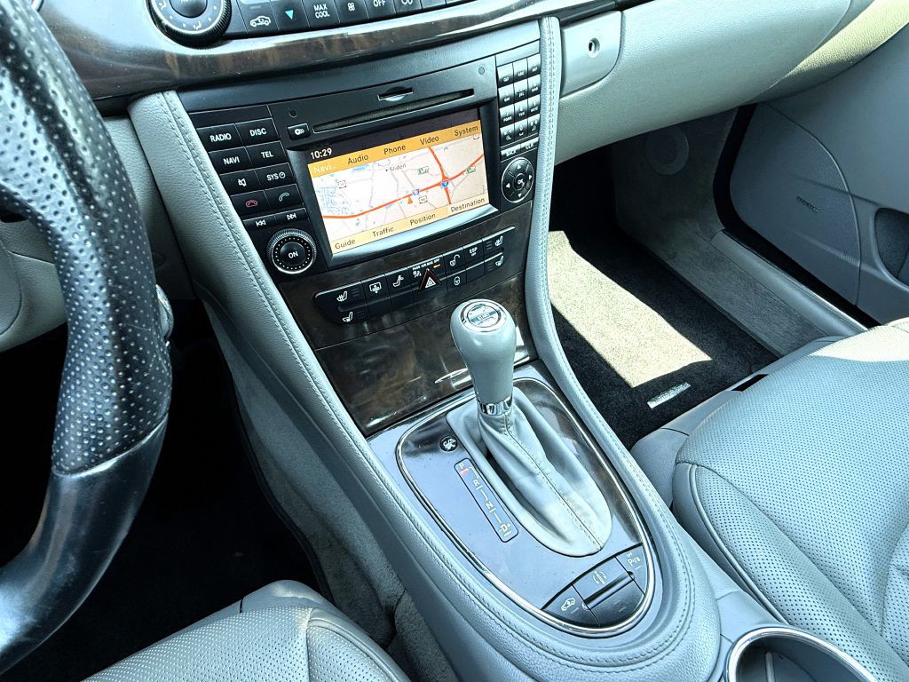 2011 Mercedes-Benz CLS-Class Image 22
