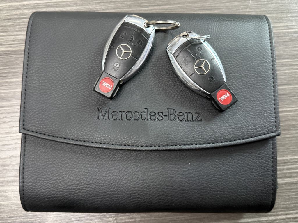 2011 Mercedes-Benz CLS-Class Image 29