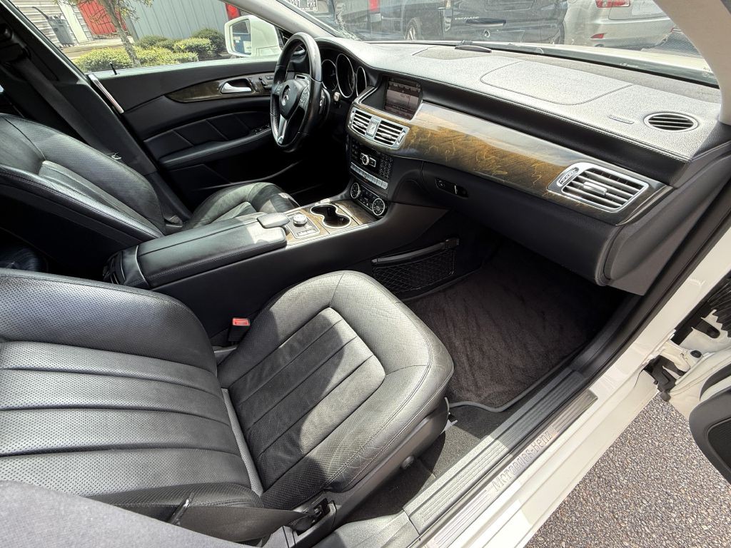 2013 Mercedes-Benz CLS-Class Image 17