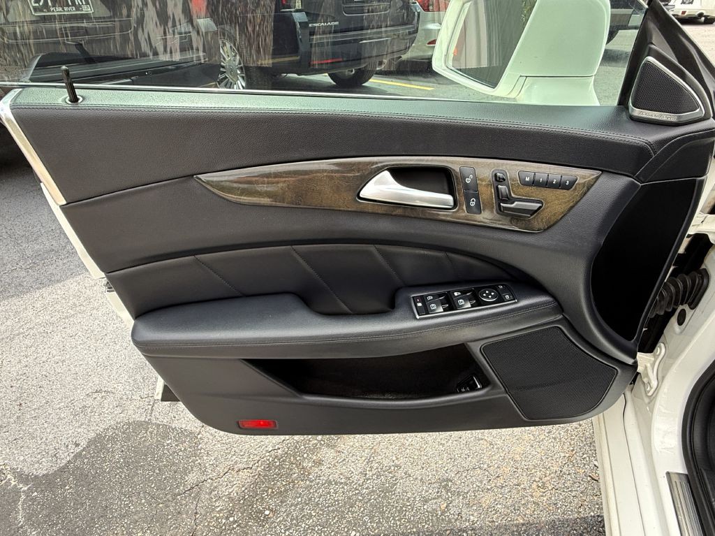 2013 Mercedes-Benz CLS-Class Image 25