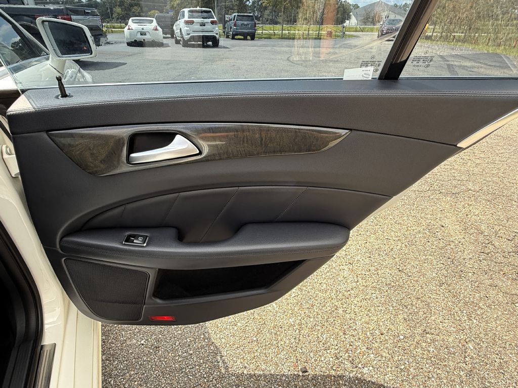 2013 Mercedes-Benz CLS-Class Image 28