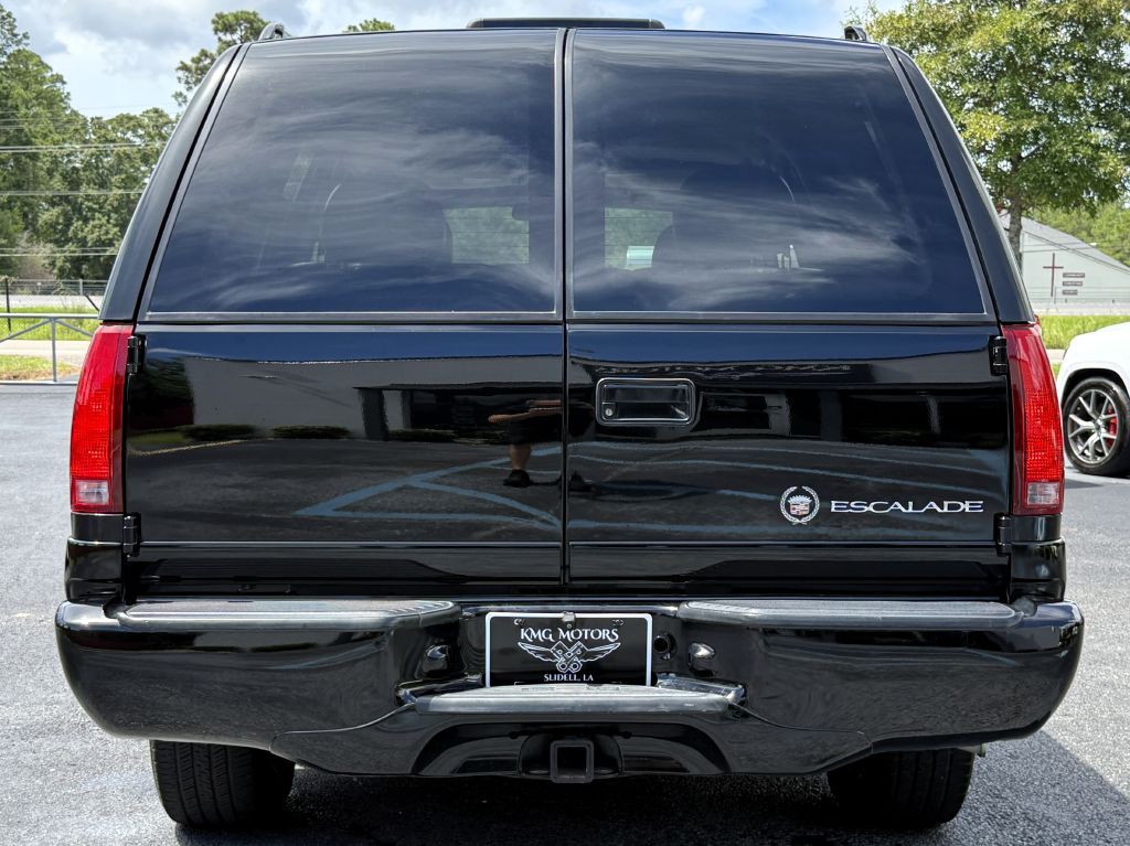 2000 Cadillac Escalade Image 8