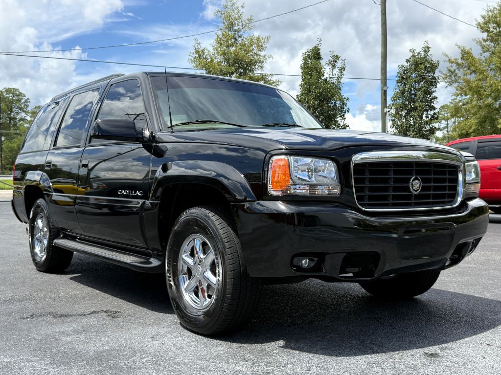 2000 Cadillac Escalade Image 12
