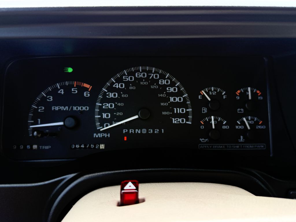 2000 Cadillac Escalade Image 22