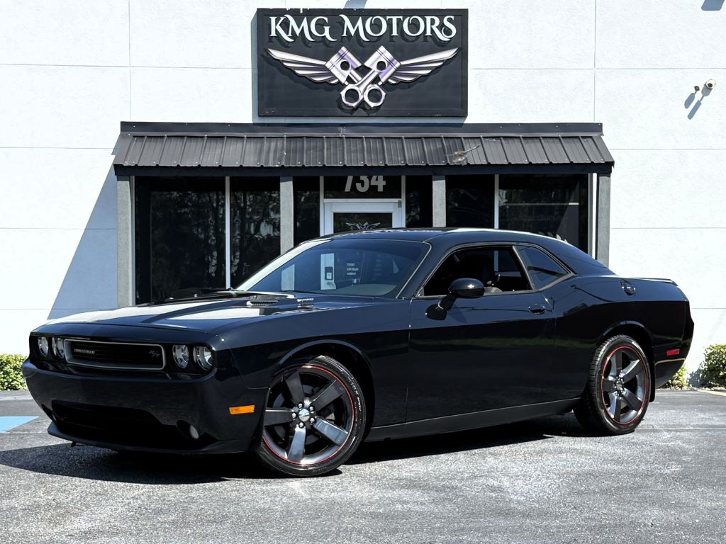 2014 Dodge Challenger Image 1