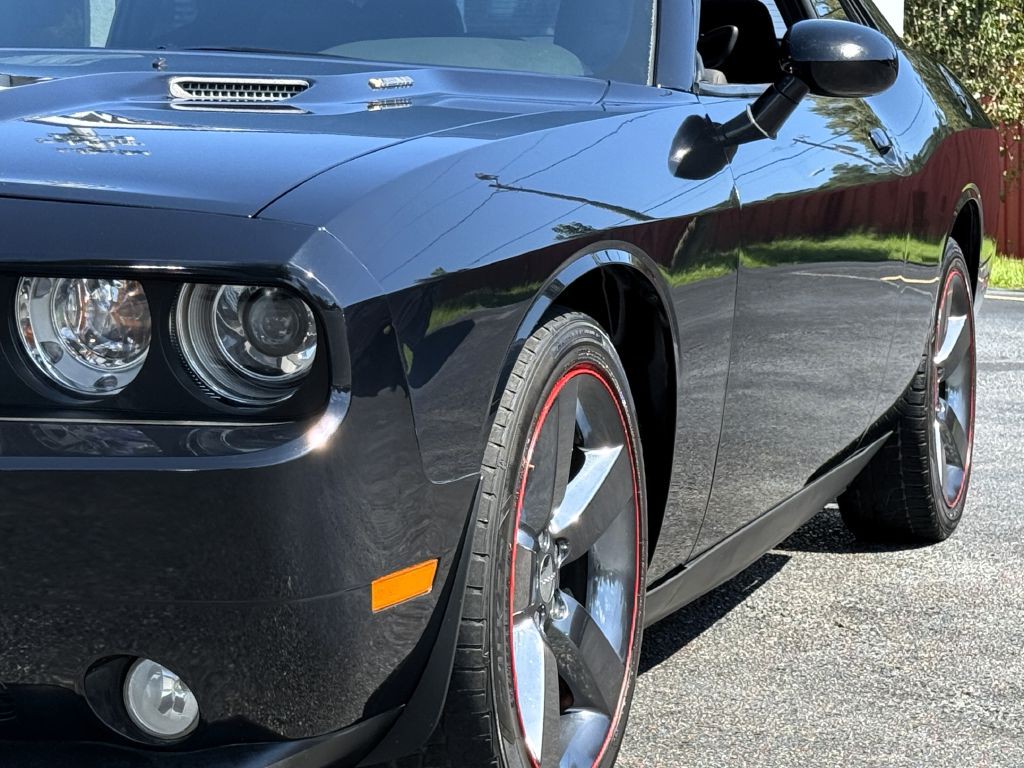2014 Dodge Challenger Image 3