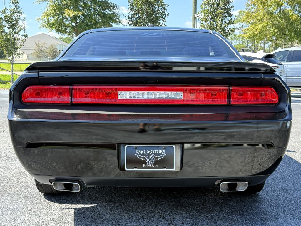 2014 Dodge Challenger Image 8