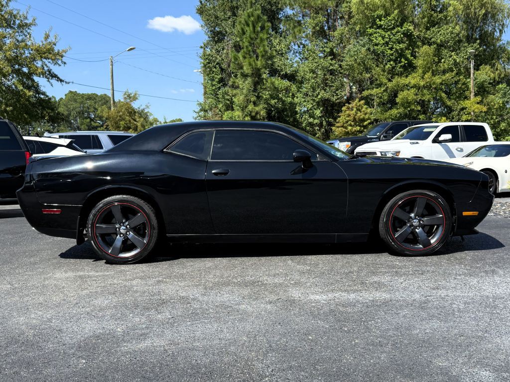 2014 Dodge Challenger Image 11