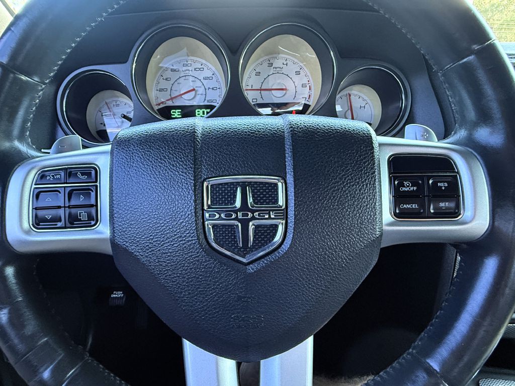 2014 Dodge Challenger Image 20