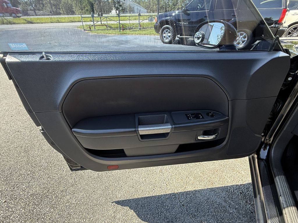 2014 Dodge Challenger Image 22