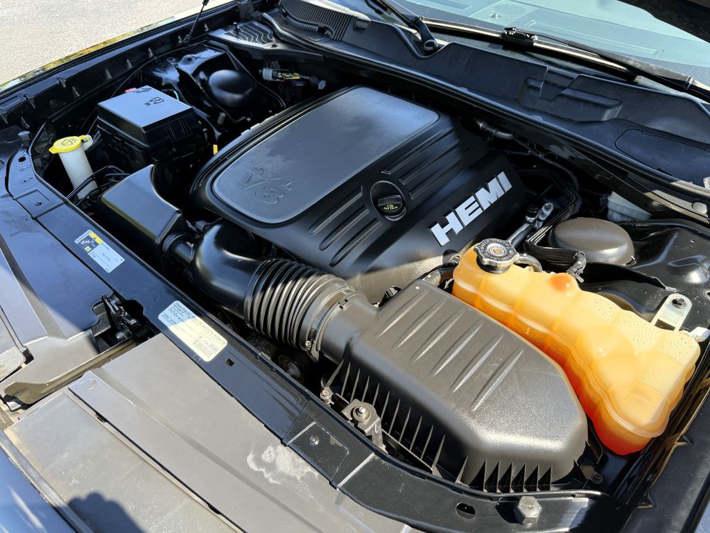 2014 Dodge Challenger Image 26
