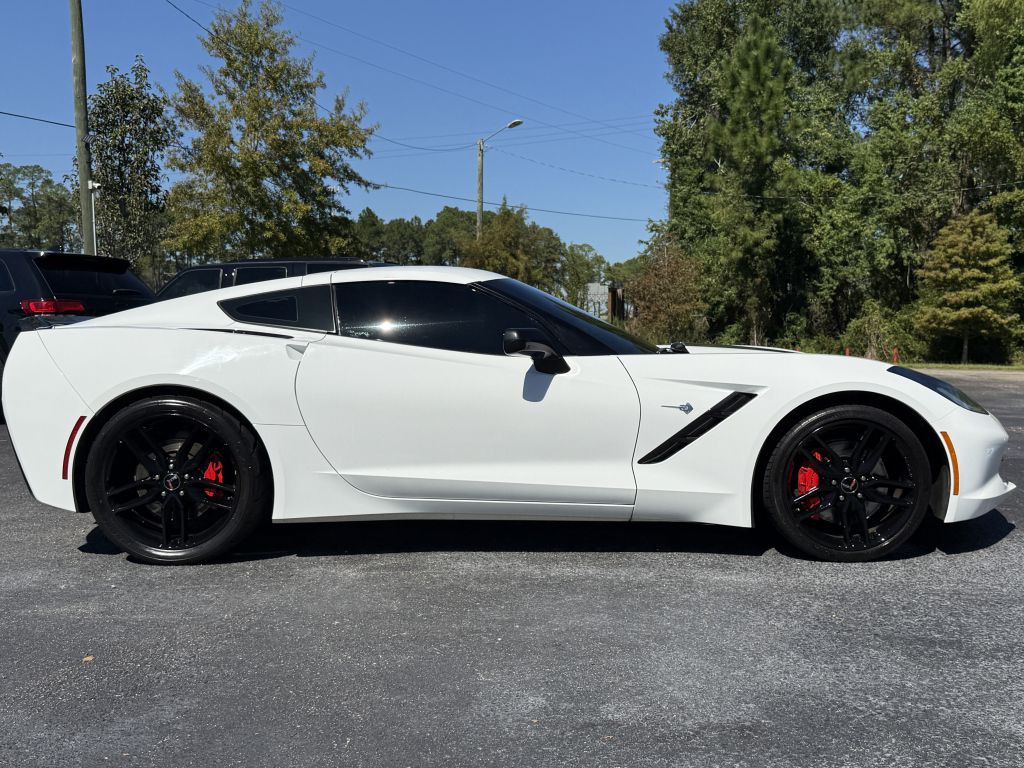 2014 Chevrolet Corvette Image 11