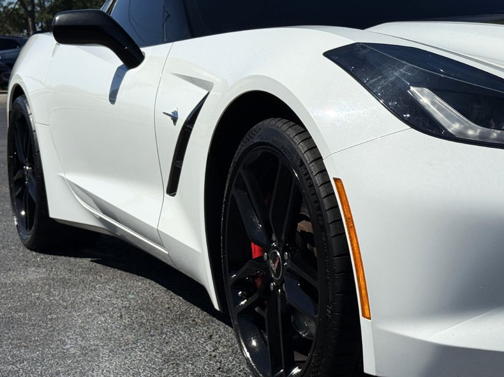 2014 Chevrolet Corvette Image 13