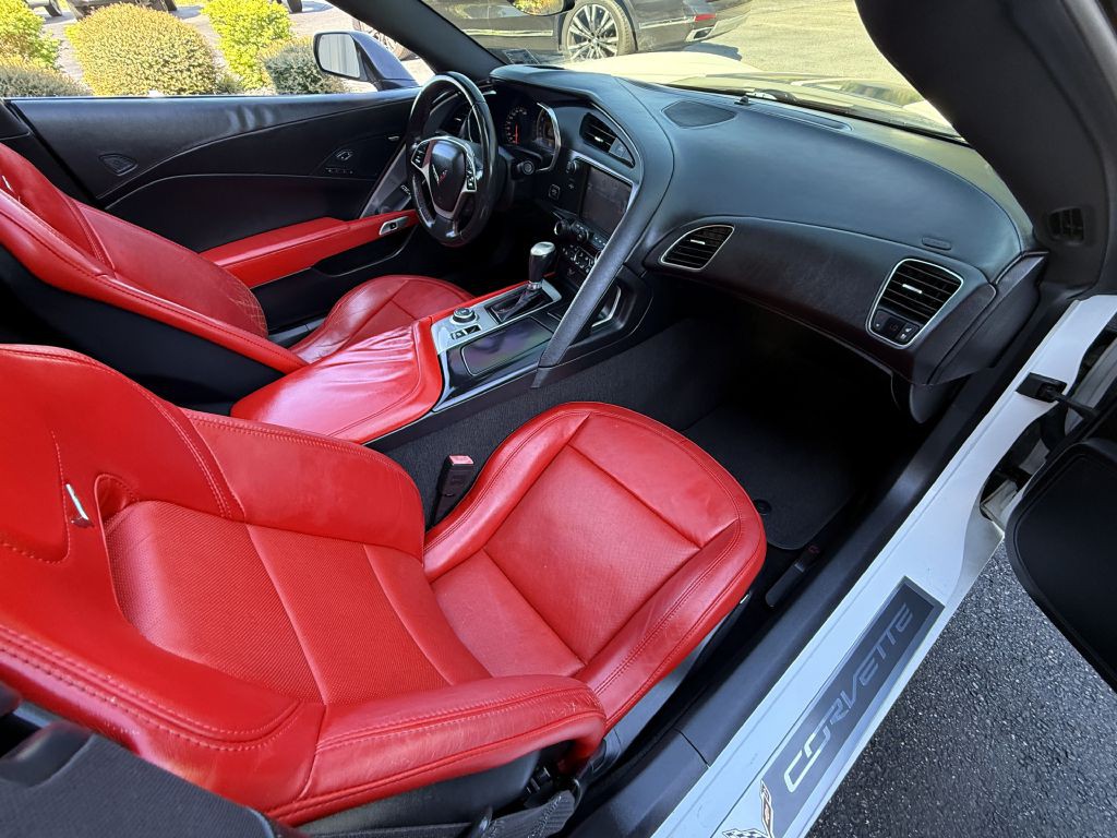 2014 Chevrolet Corvette Image 17