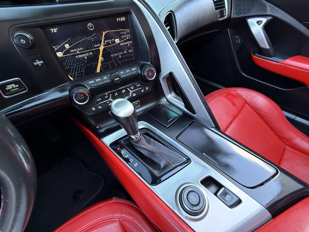 2014 Chevrolet Corvette Image 21