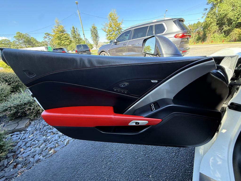2014 Chevrolet Corvette Image 23