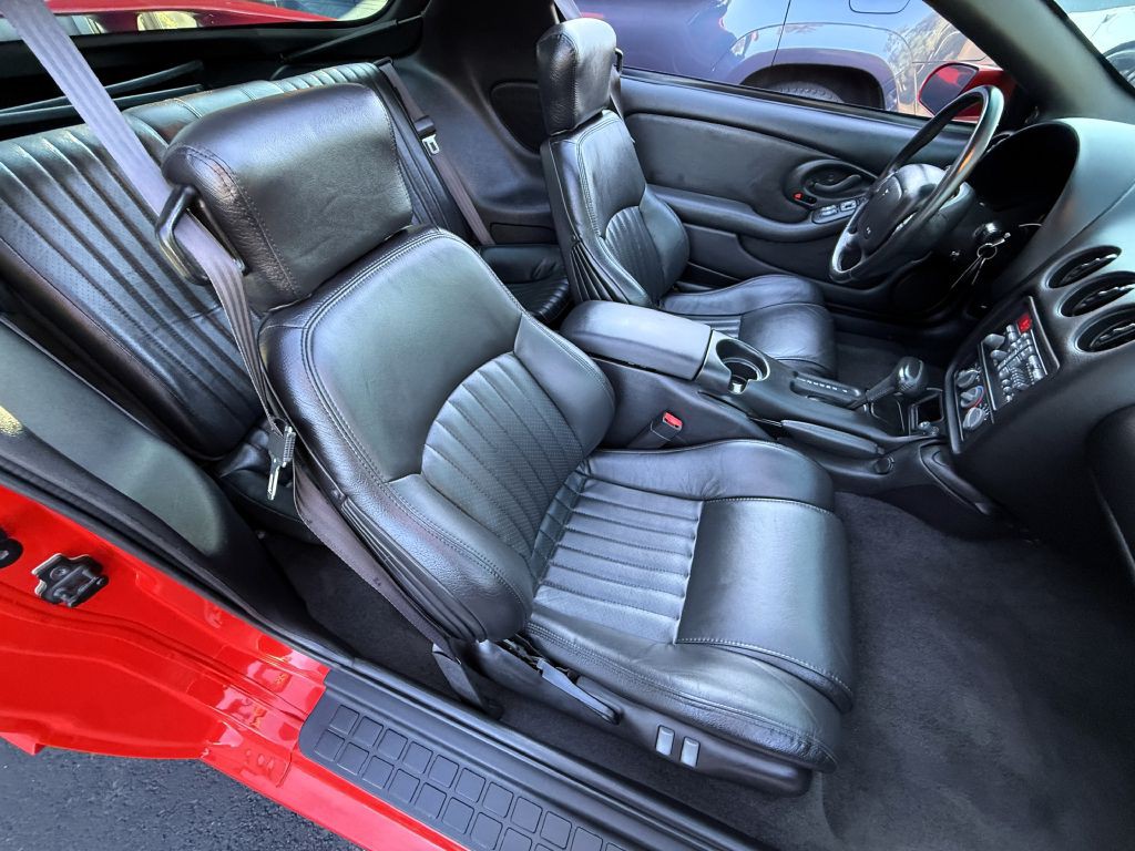 2001 Pontiac Firebird Image 19