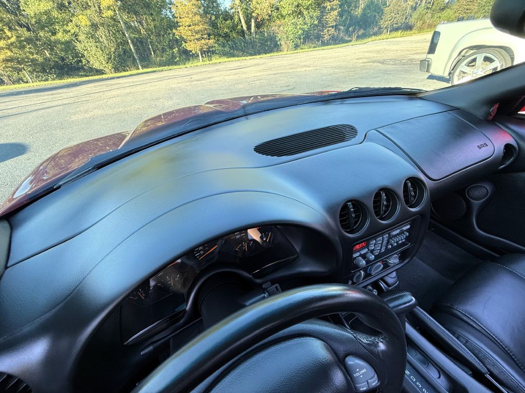 2001 Pontiac Firebird Image 21