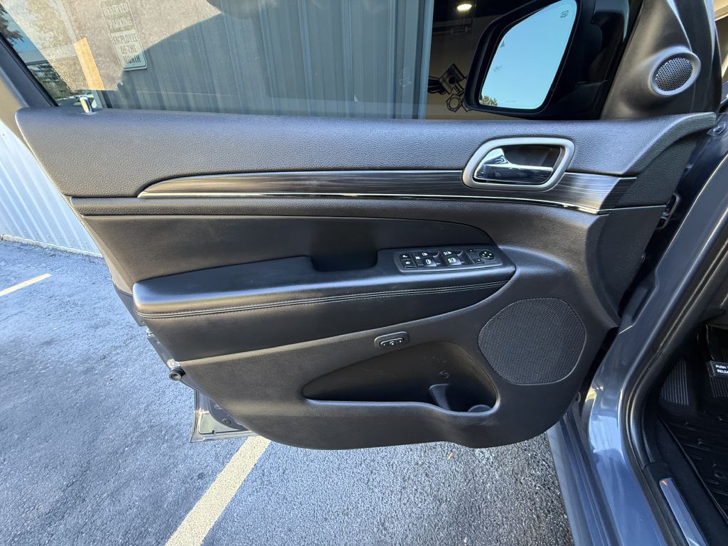 2020 Jeep Grand Cherokee Image 23