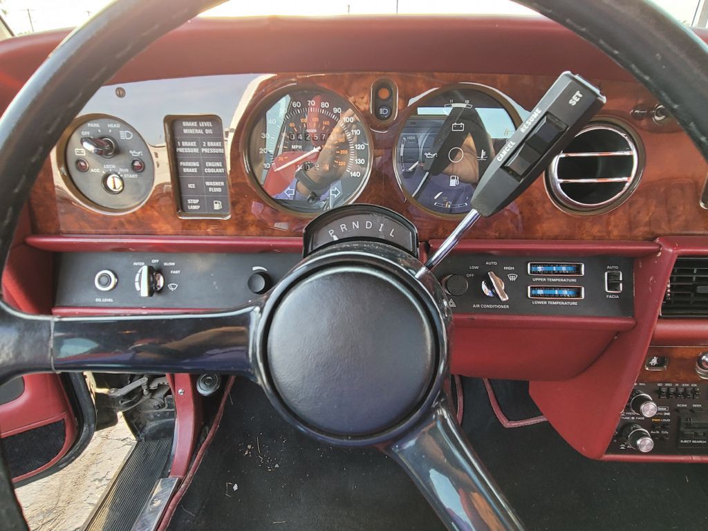 1985 Rolls-Royce Silver Spirit Image 12