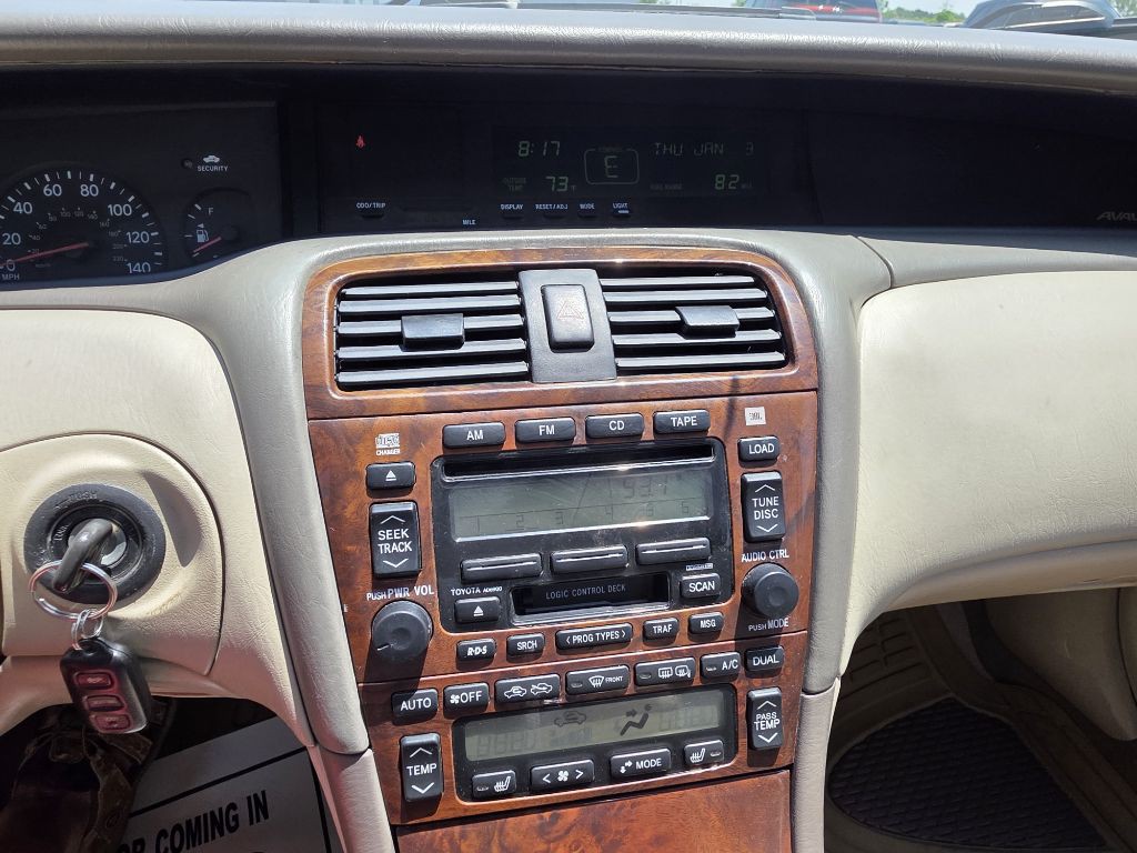 2003 Toyota Avalon Image 11