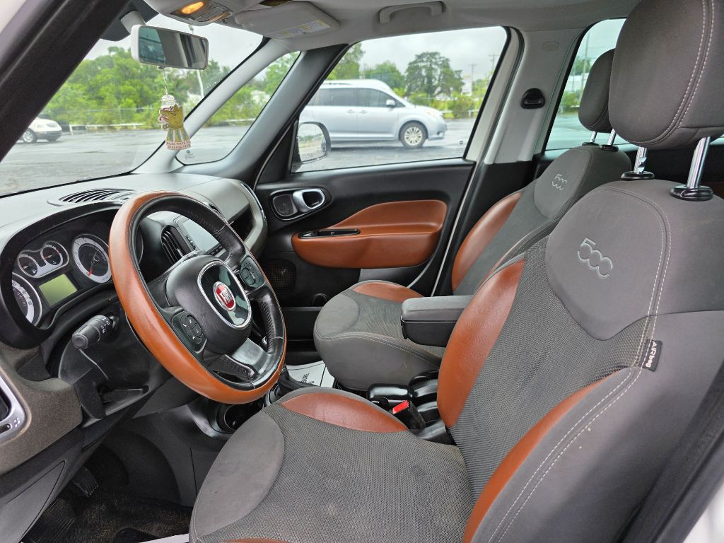 2014 FIAT 500L Image 6