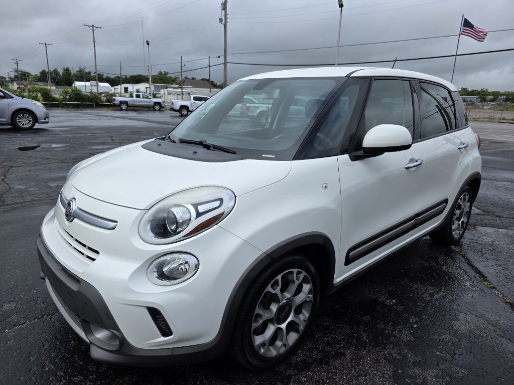 2014 FIAT 500L Image 3