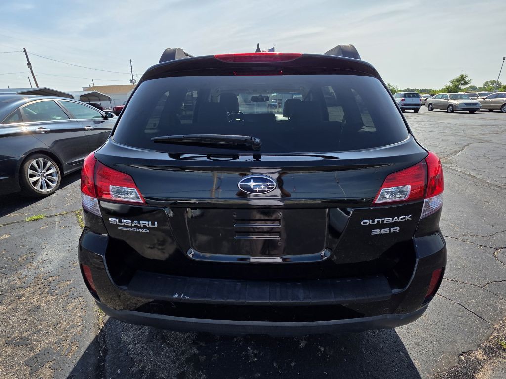 2012 Subaru Outback Image 9