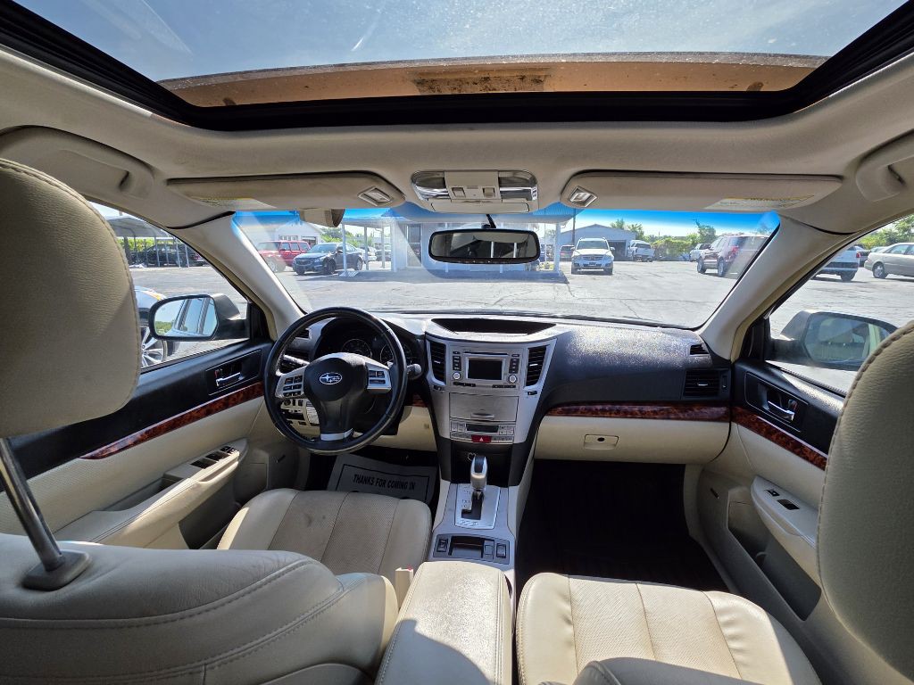2012 Subaru Outback Image 11
