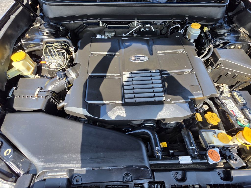 2012 Subaru Outback Image 16
