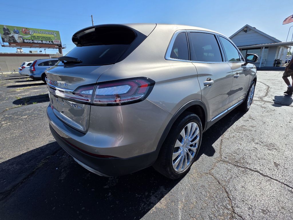 2019 Lincoln Nautilus Image 2