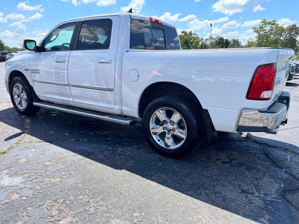 2015 RAM 1500 Image 3