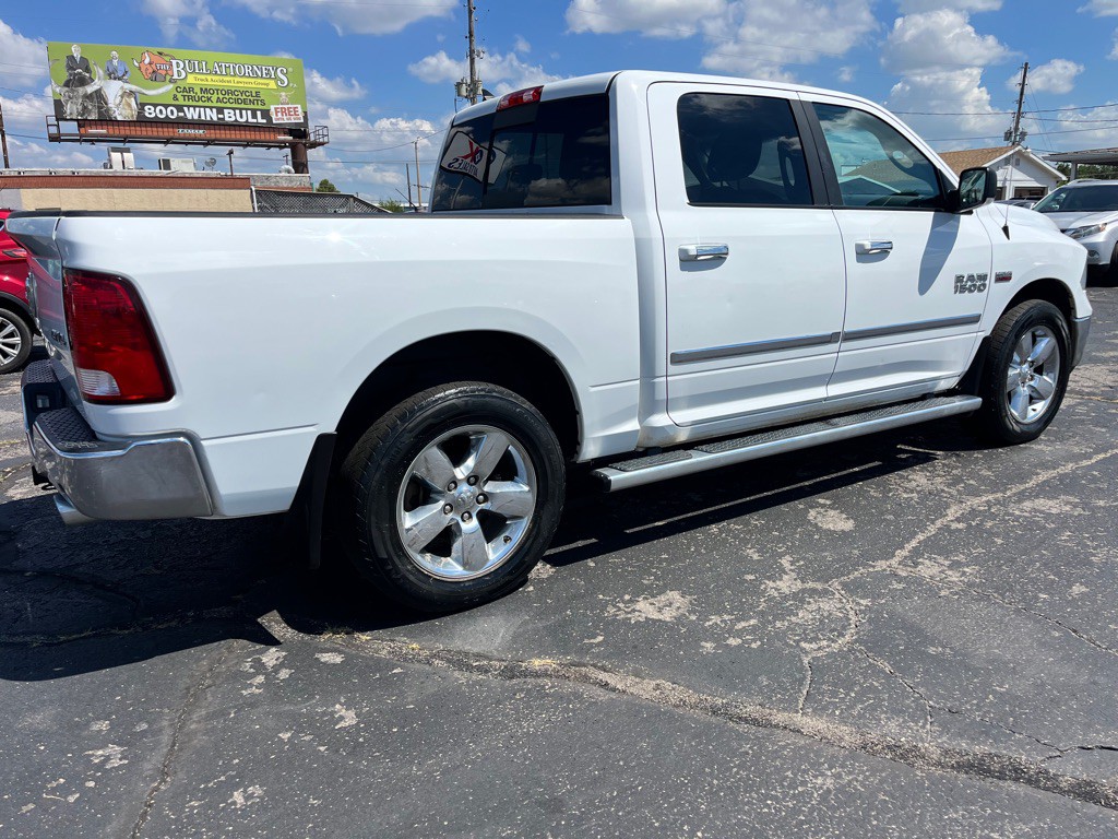 2015 RAM 1500 Image 7