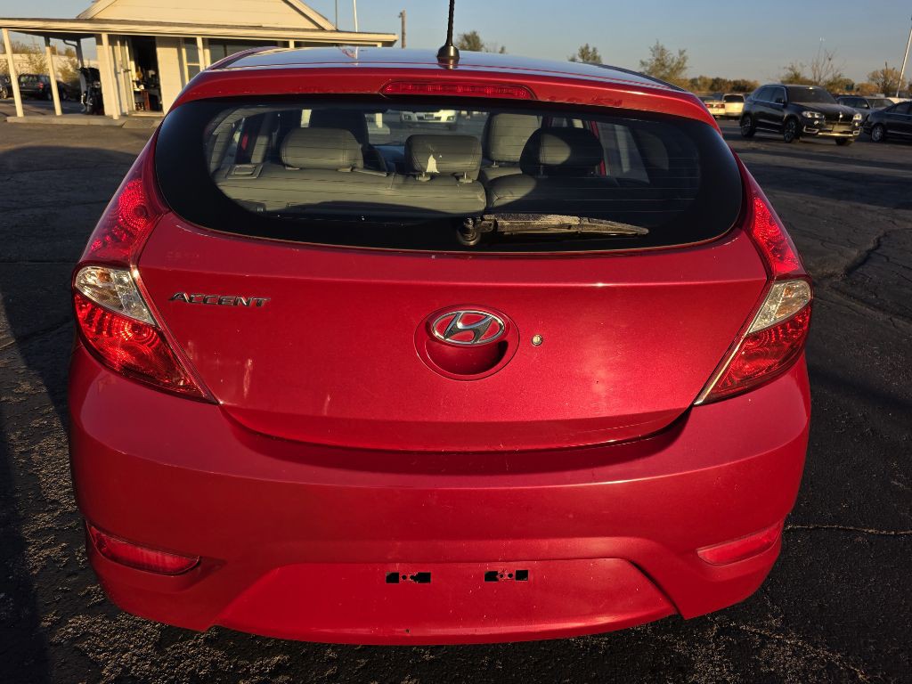 2014 Hyundai Accent Image 5