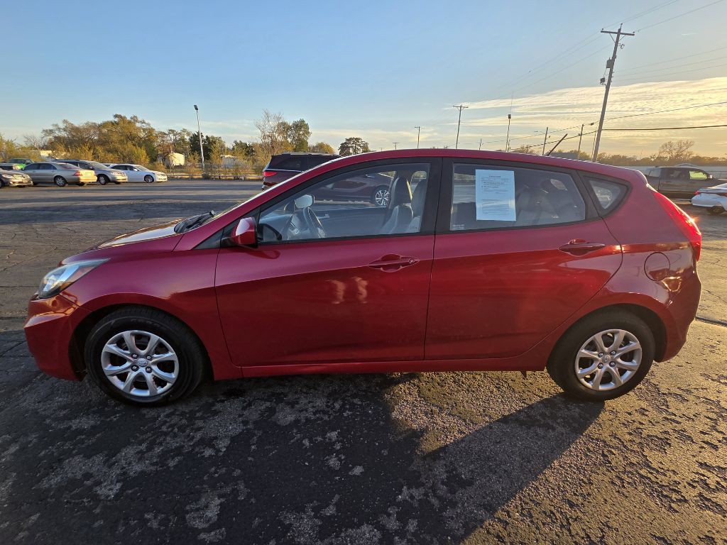2014 Hyundai Accent Image 6