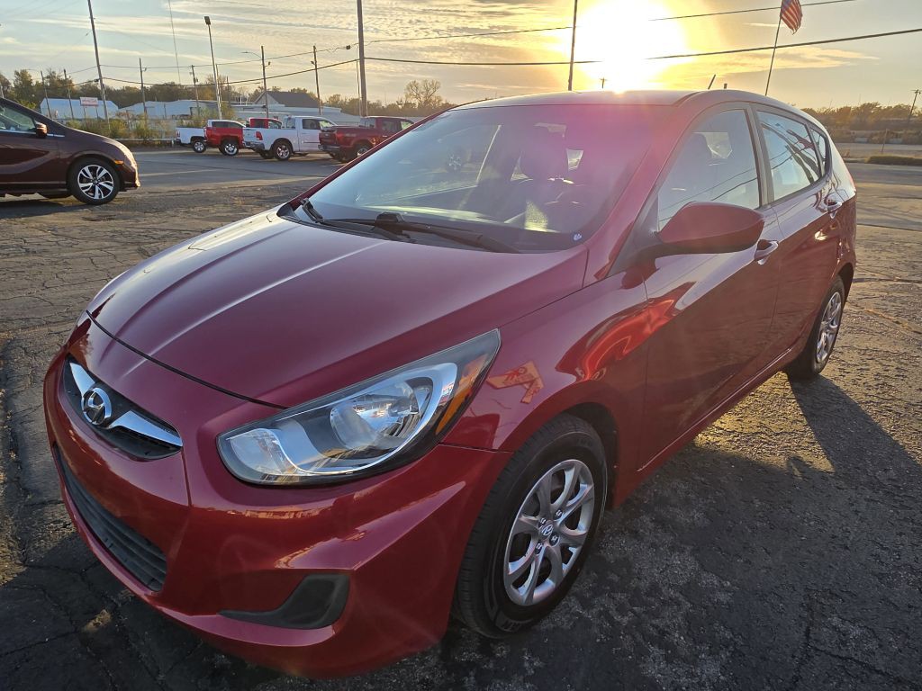2014 Hyundai Accent Image 7