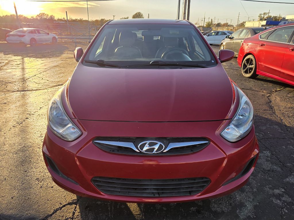 2014 Hyundai Accent Image 8