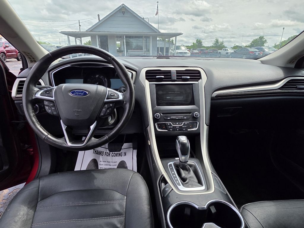 2016 Ford Fusion Image 19