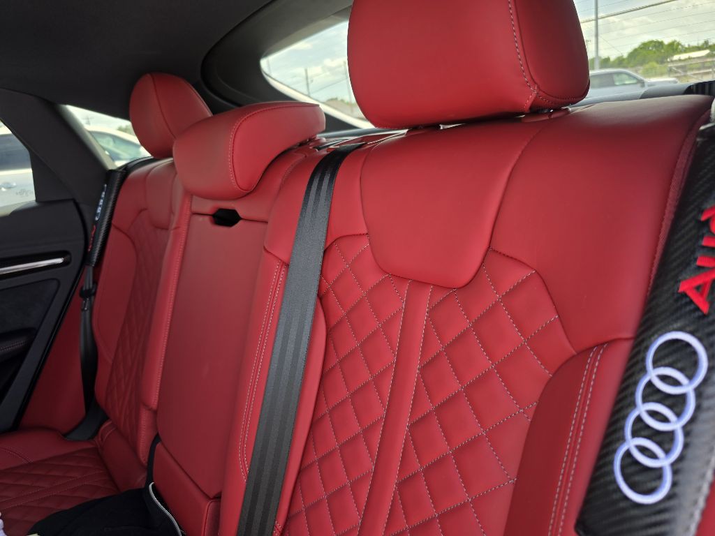 2024 Audi Q5 Image 18