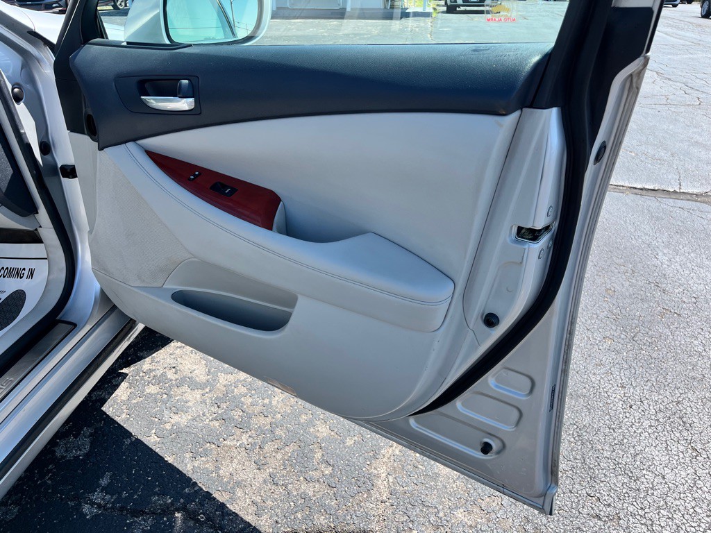 2007 Lexus ES Image 13