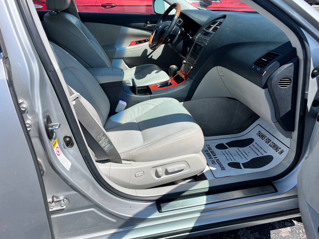 2007 Lexus ES Image 14