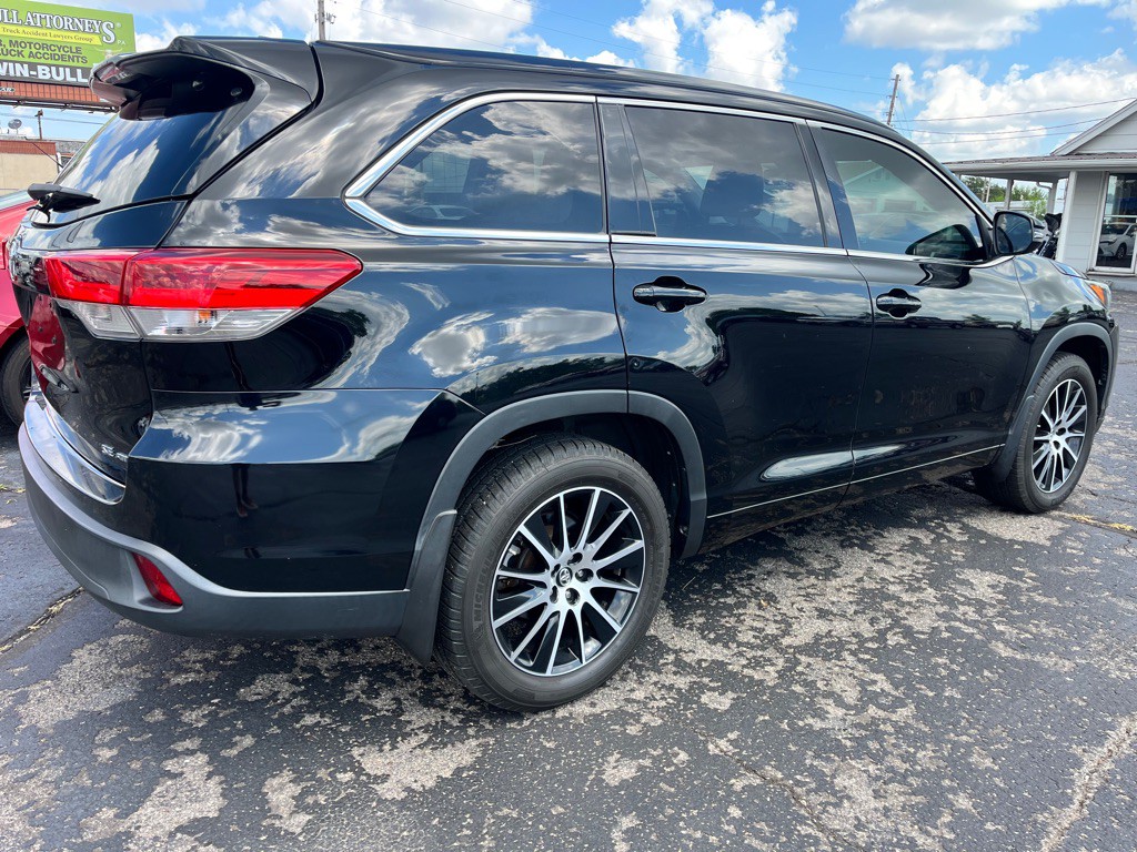 2018 Toyota Highlander Image 5