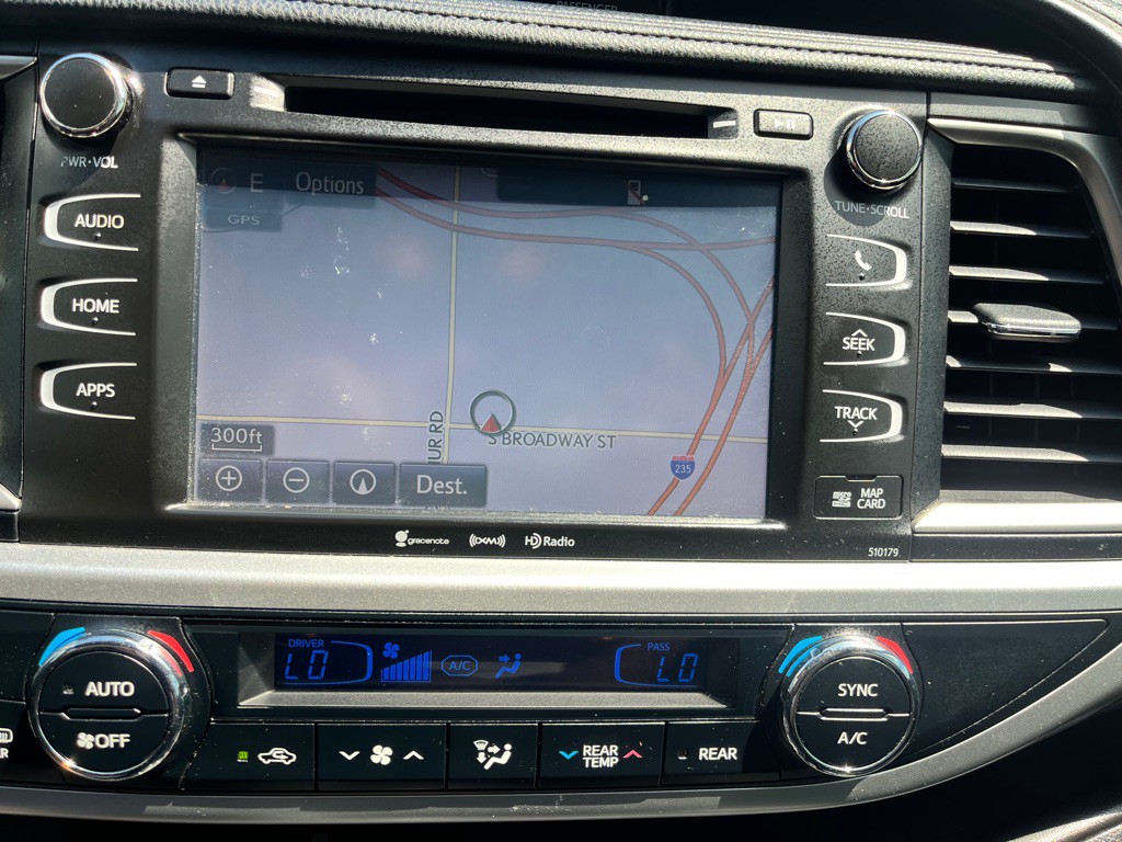 2018 Toyota Highlander Image 13