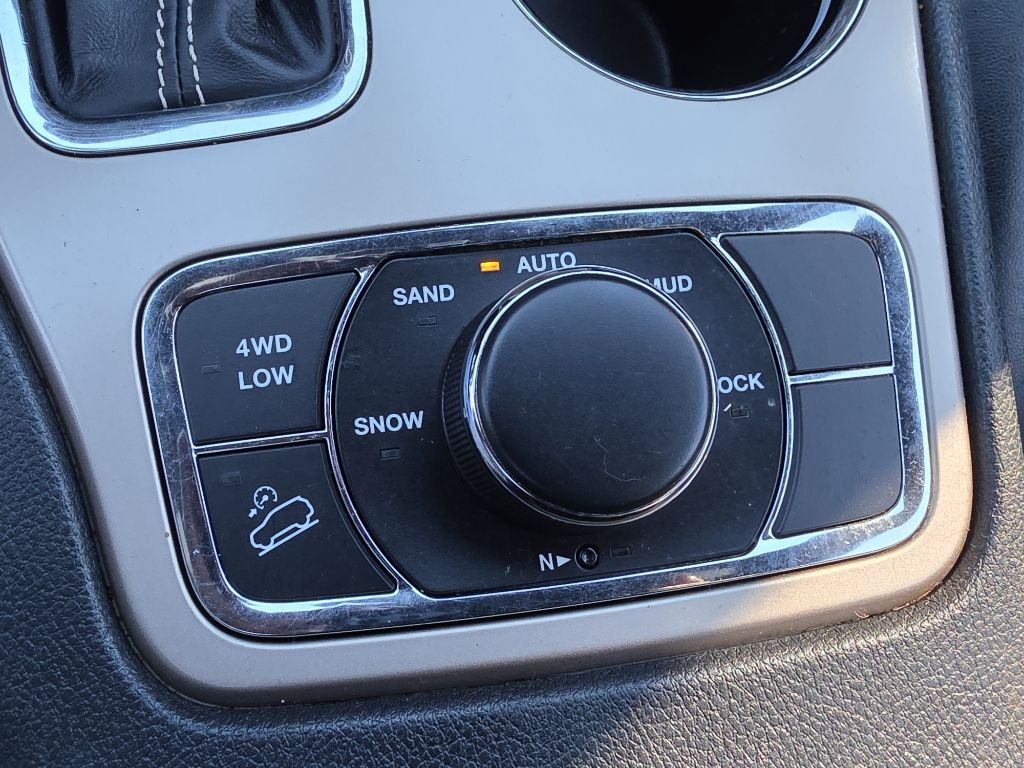 2016 Jeep Grand Cherokee Image 20
