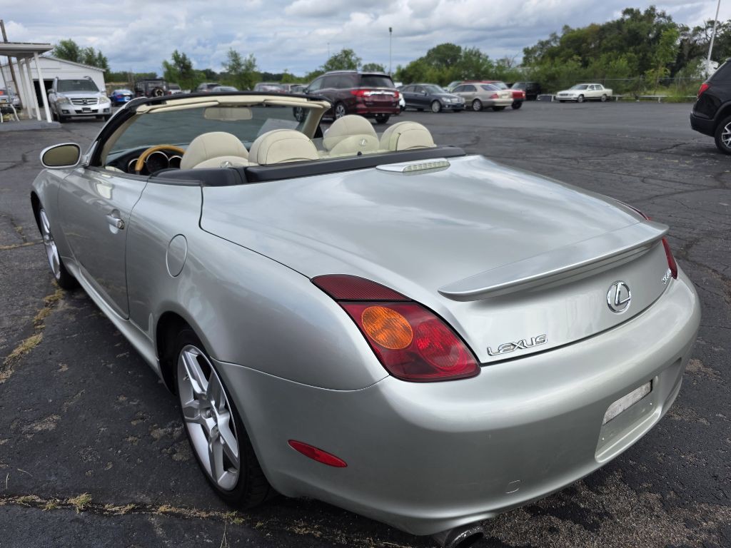 2003 Lexus SC Image 2