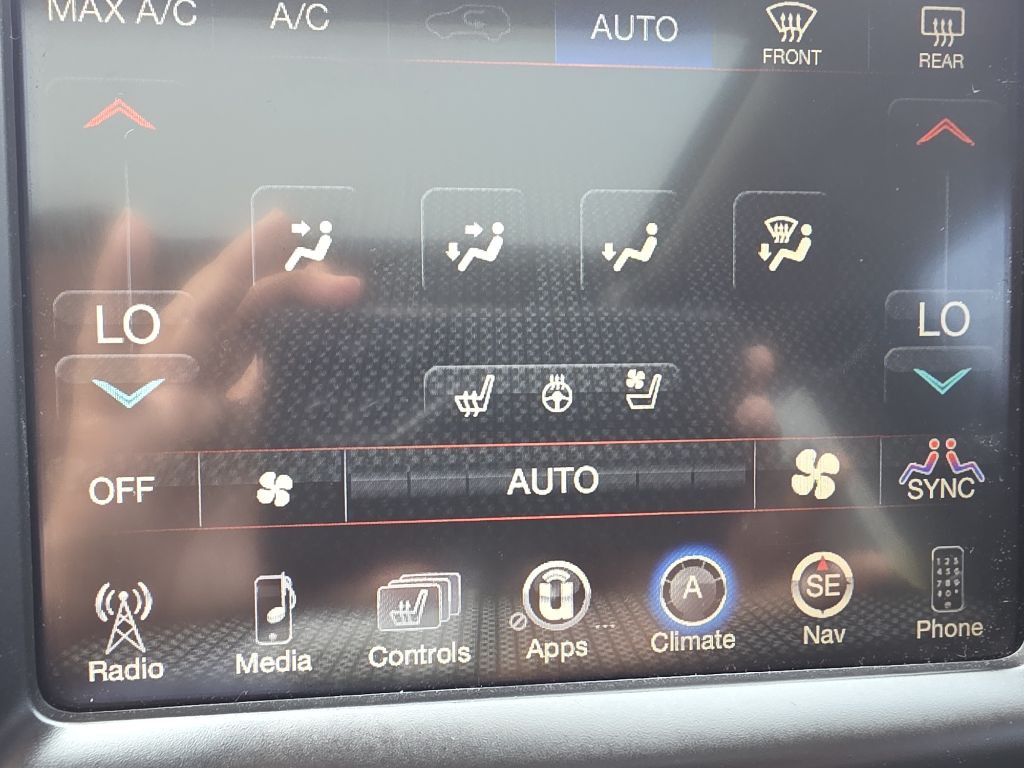 2014 Jeep Cherokee Image 17