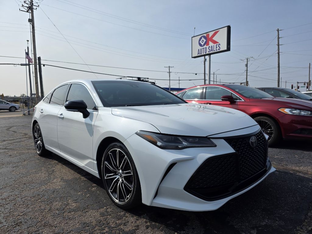 2019 Toyota Avalon Image 3