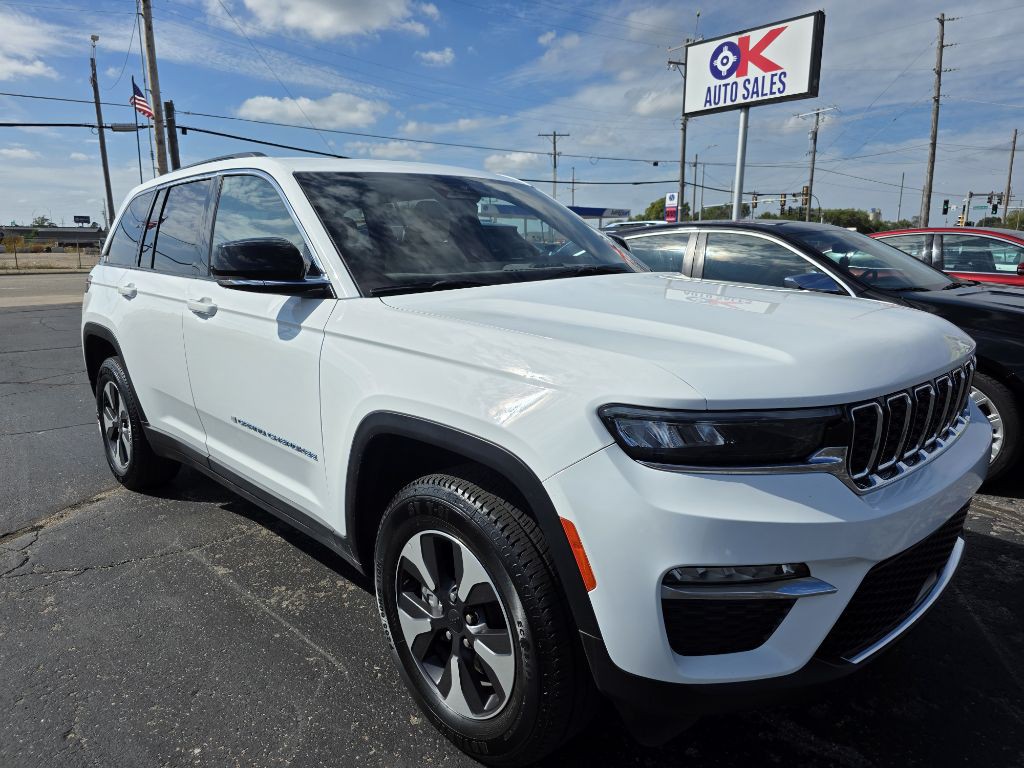 2024 Jeep Grand Cherokee Image 1