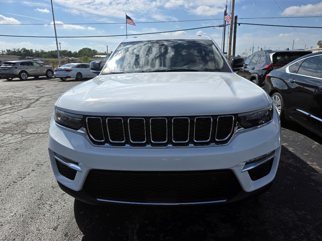 2024 Jeep Grand Cherokee Image 3